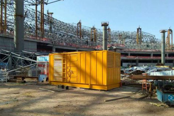 赤峰发电机出租如何判断空气滤清器是否需要更换？