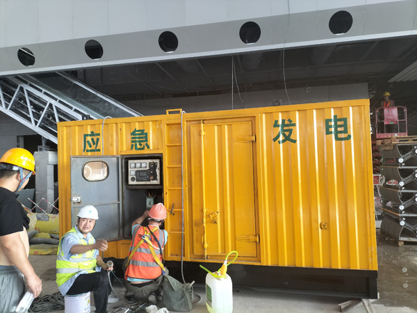 赤峰怎样判断空气滤清器是否需要更换？